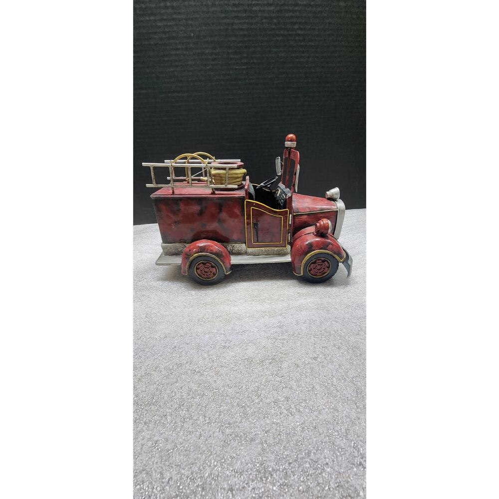 Home Interiors Fire Engine Music Box Plays Star Spangled Banner Works. V
